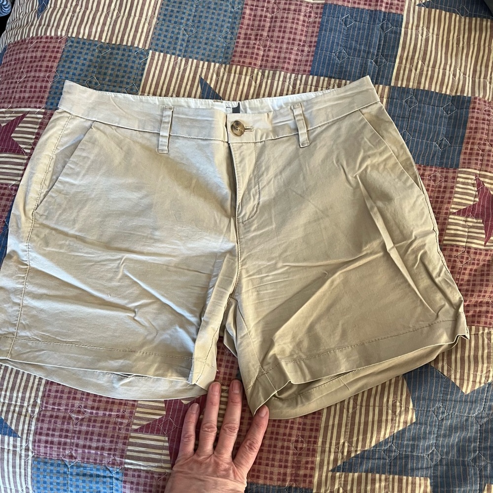 Old Navy chinos 😊3/$30